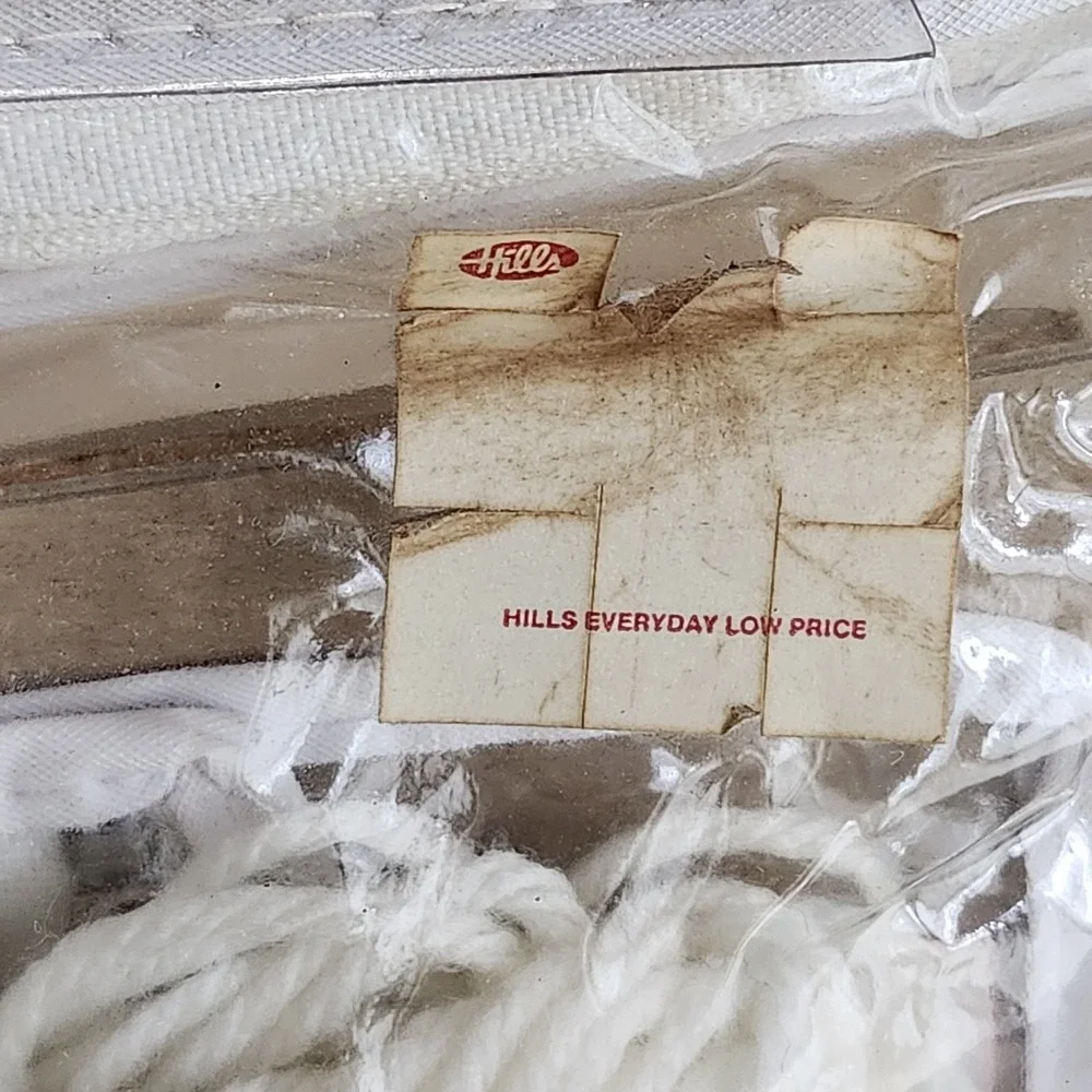 National Yarn Crafts Lasetta Plus Pillow Kit Cream Classic Beginner  DIY Vintage